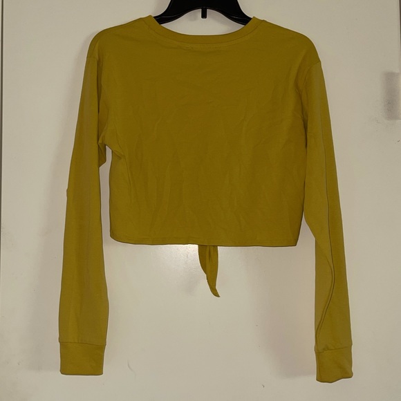 Forever 21 Long Sleeve Crop Top - Picture 2 of 2